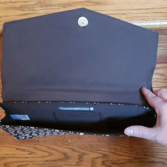 Old Navy‎ NWOT brown/tan/green print clutch - Picture 2 of 7